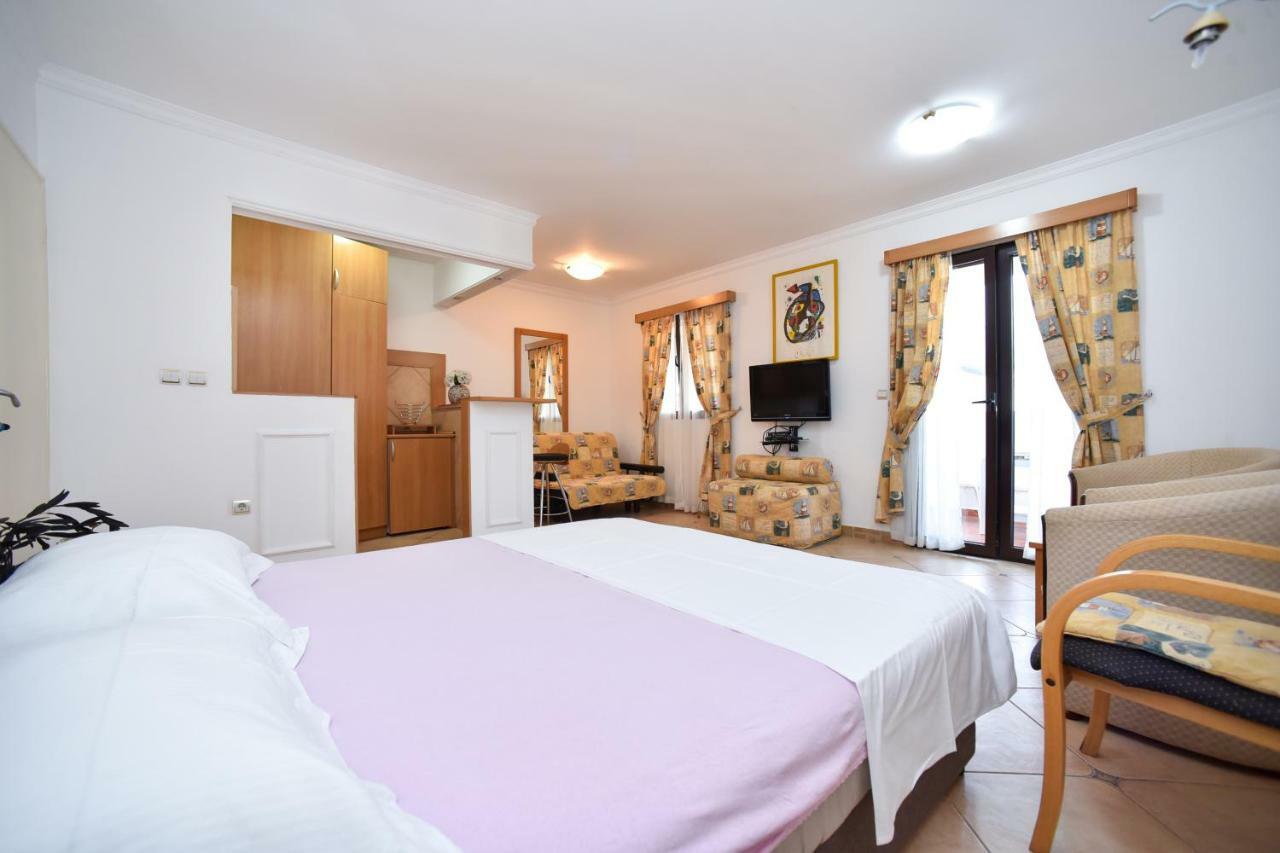 Apartment Bologna Budva